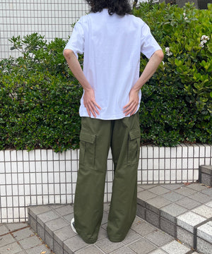 オフホワイト モデル:175cm Lサイズ着用