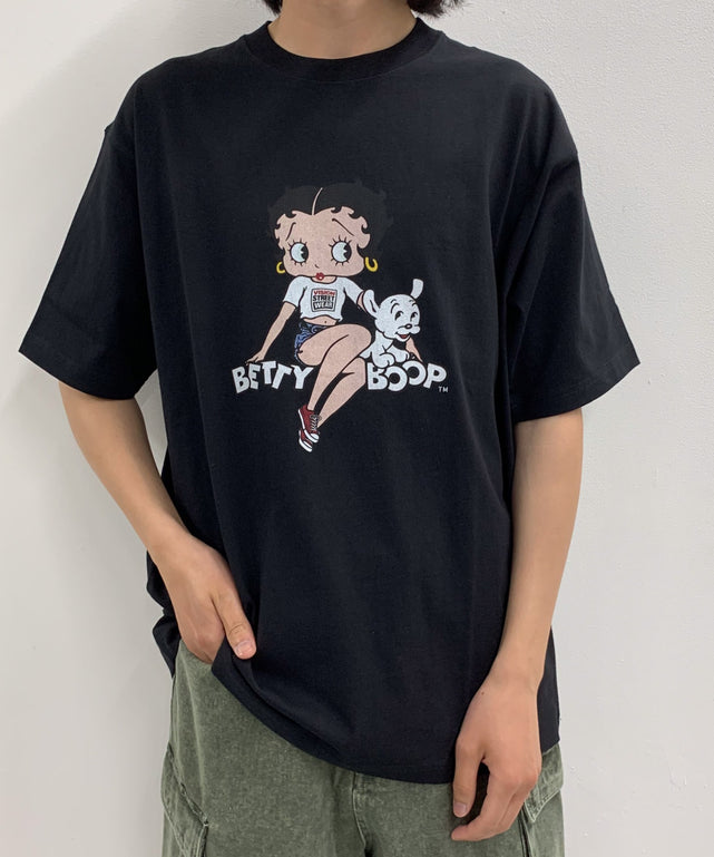 VISION BETTY T