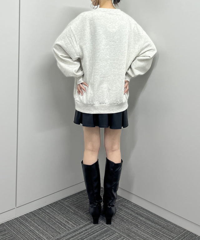 グレー モデル:165cm Lサイズ着用