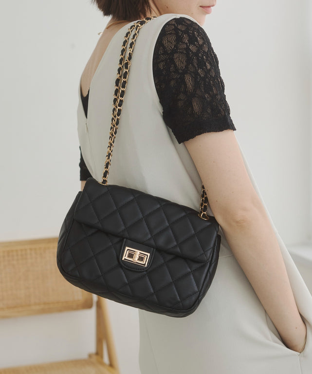 キルティングショルダーBAG