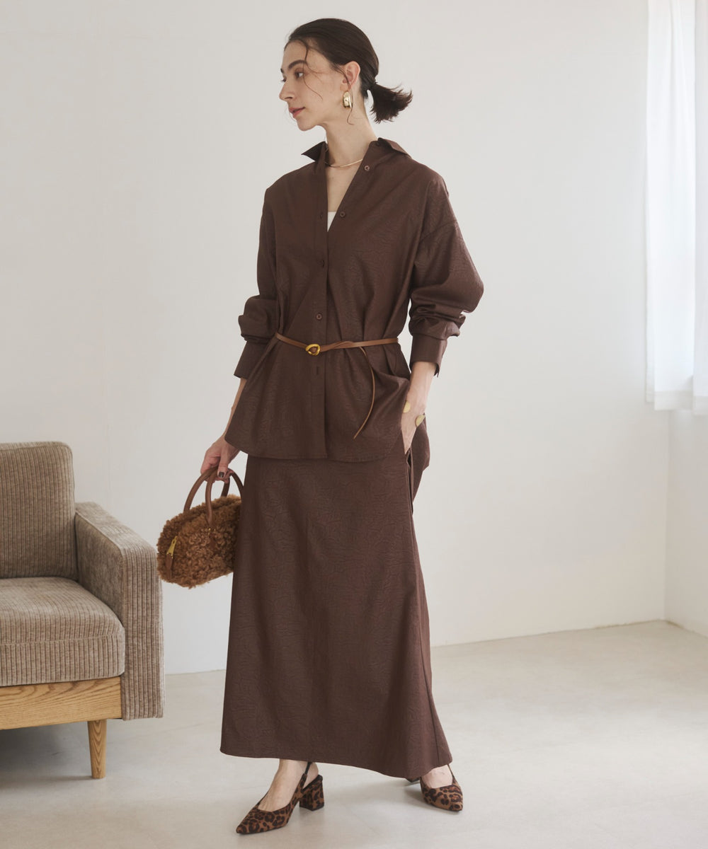 model:168㎝　着用サイズ:シャツF、スカートM