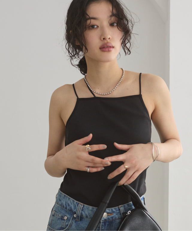 ストラップカップ付きベアキャミソール