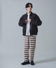 ベージュチェック　モデル：180㎝　L着用