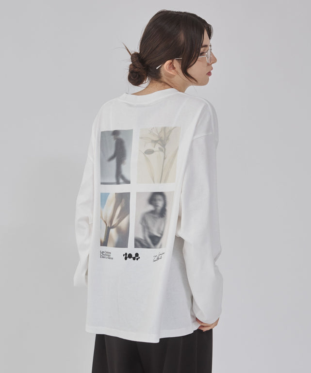 アクセ付きフォトコラージュT（LS）/オフホワイト モデル：162cm M着用