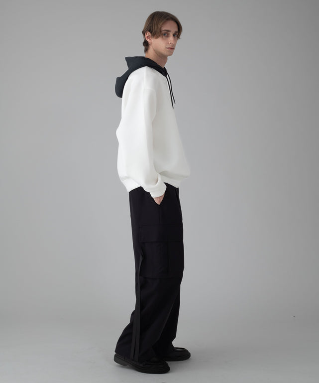 ﾎﾜｲﾄ モデル：178cm L着用