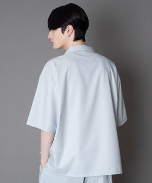 Lｸﾞﾚｰ モデル：180cm L着用