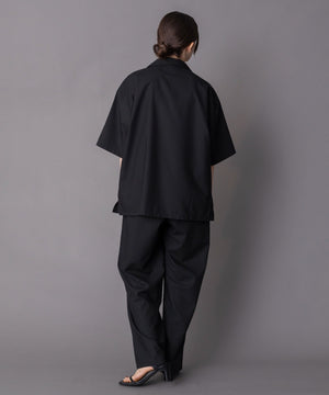 ブラック モデル：162cm M着用