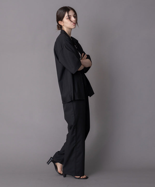 ブラック モデル：162cm M着用