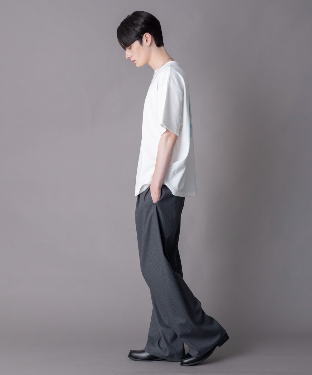 ホワイト モデル：180cm L着用
