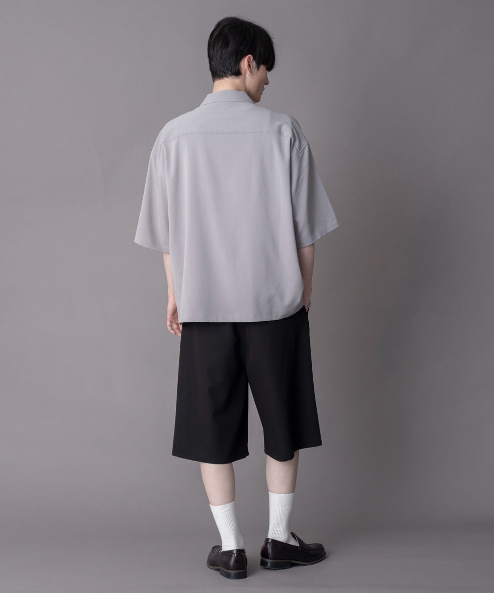 グレー モデル：180cm L着用
