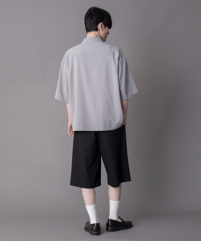 グレー モデル：180cm L着用