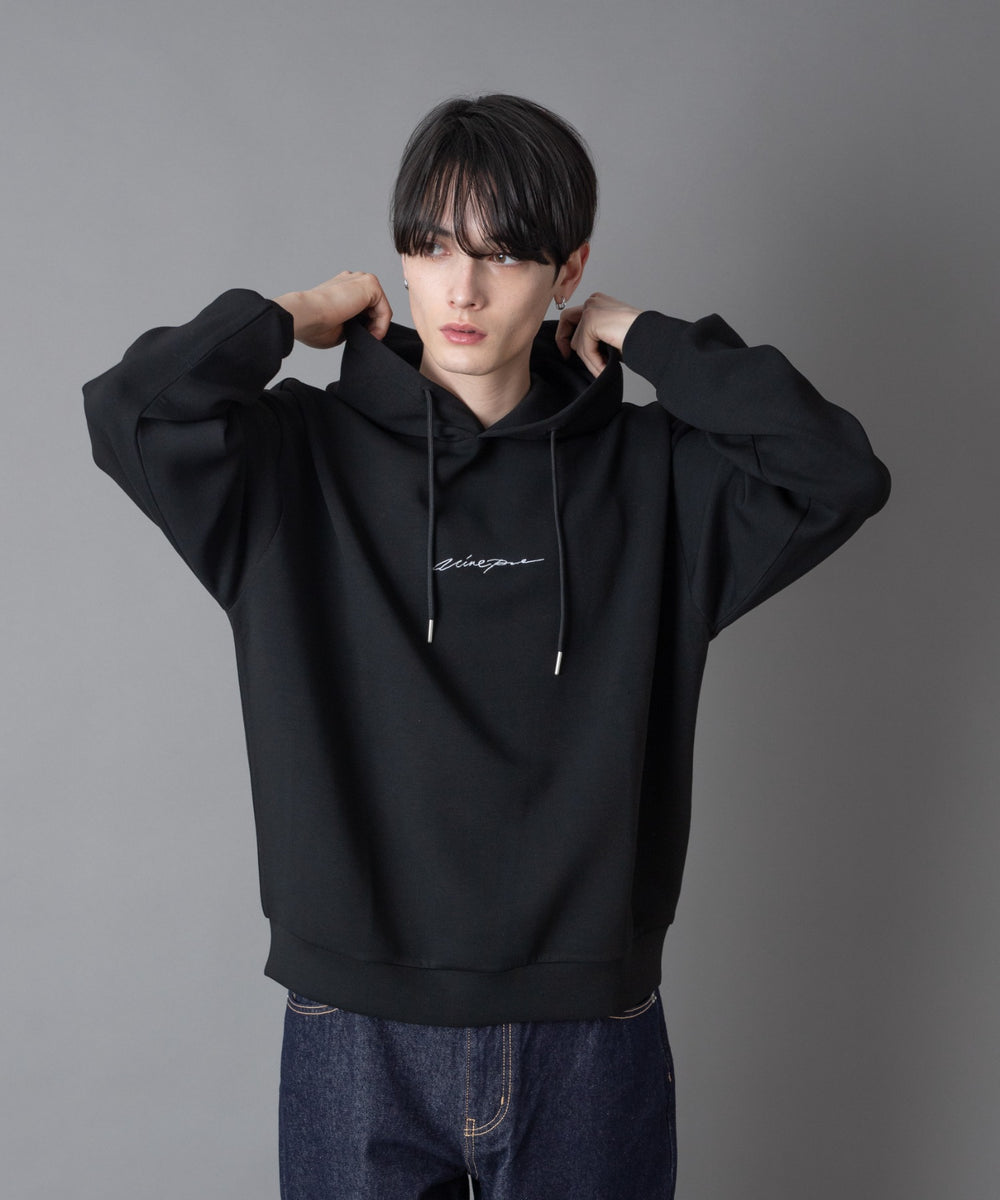 ブラック モデル：180㎝　L着用