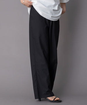 ブラック モデル：162cm M着用