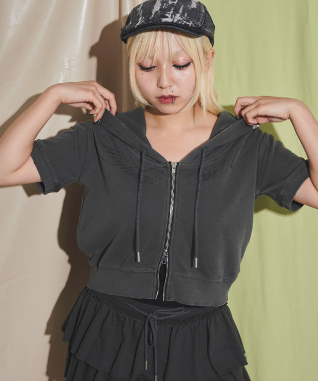 グラフィックWジップパーカー/スミクロ モデル：155cm F着用