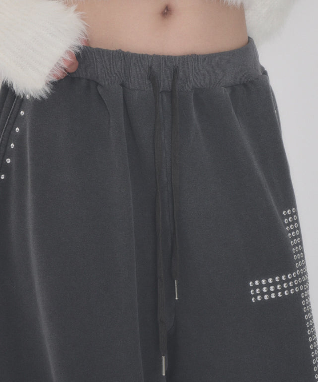 クロススタッズスウェットパンツ