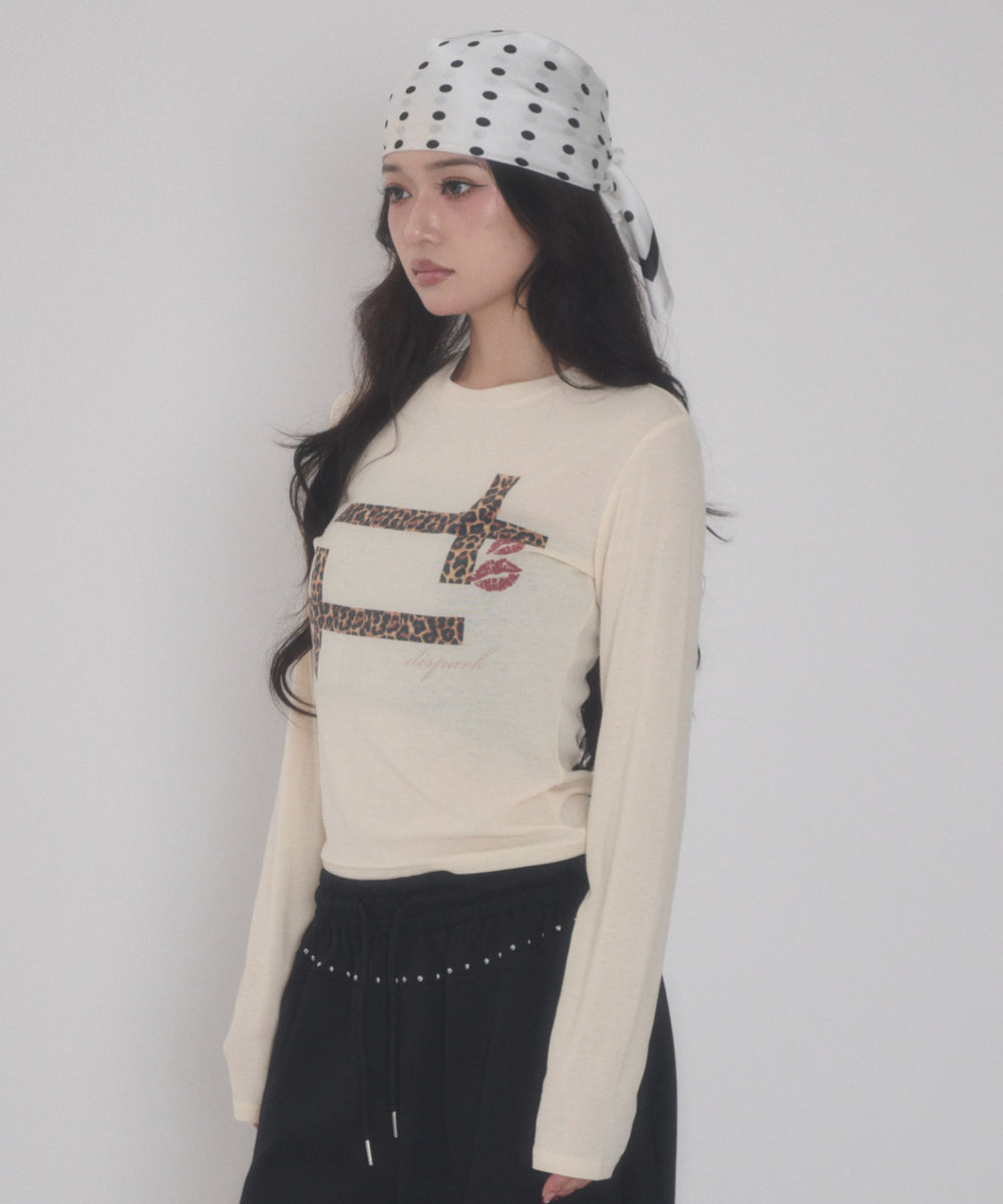 ベージュ モデル：163cm F着用
