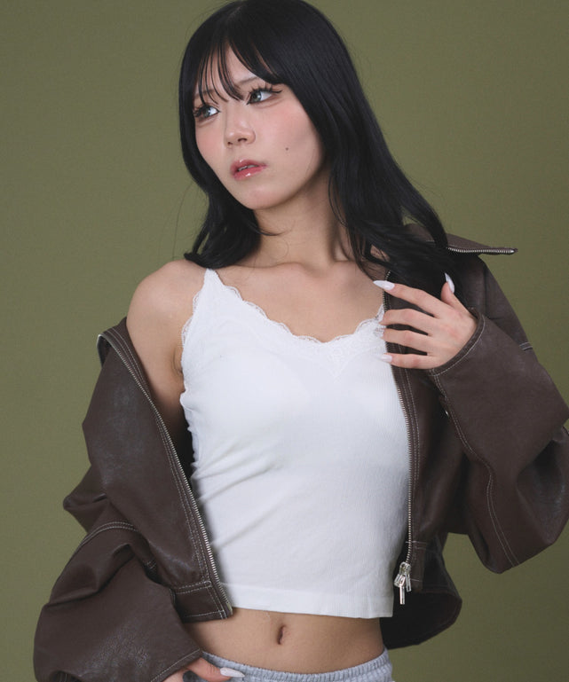 Vネックレースキャミソール/ホワイト モデル：160cm F着用