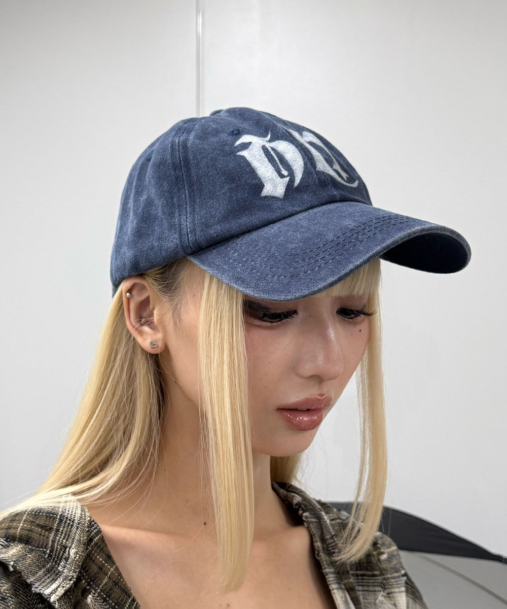 ブルー