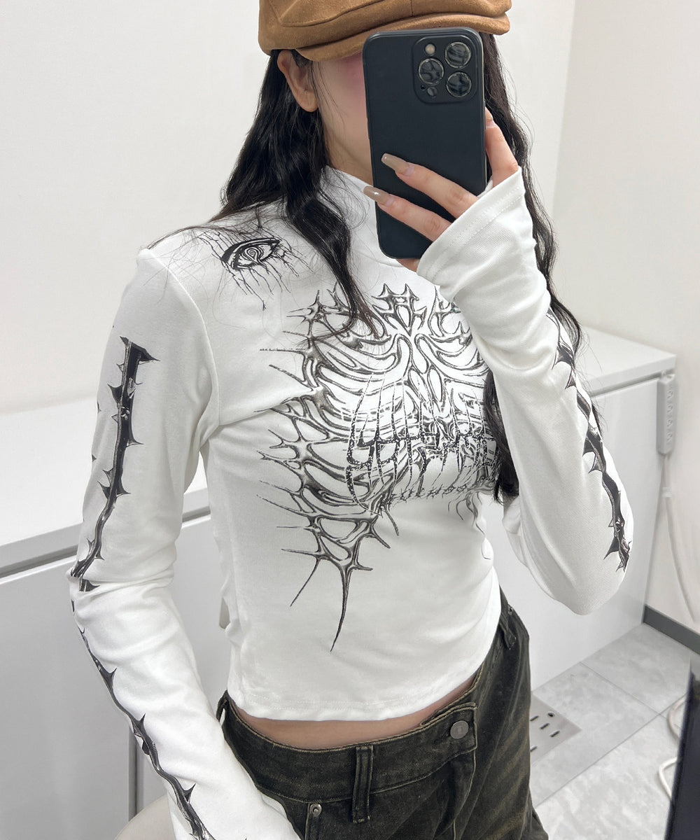 ホワイト モデル：154㎝ FREE着用