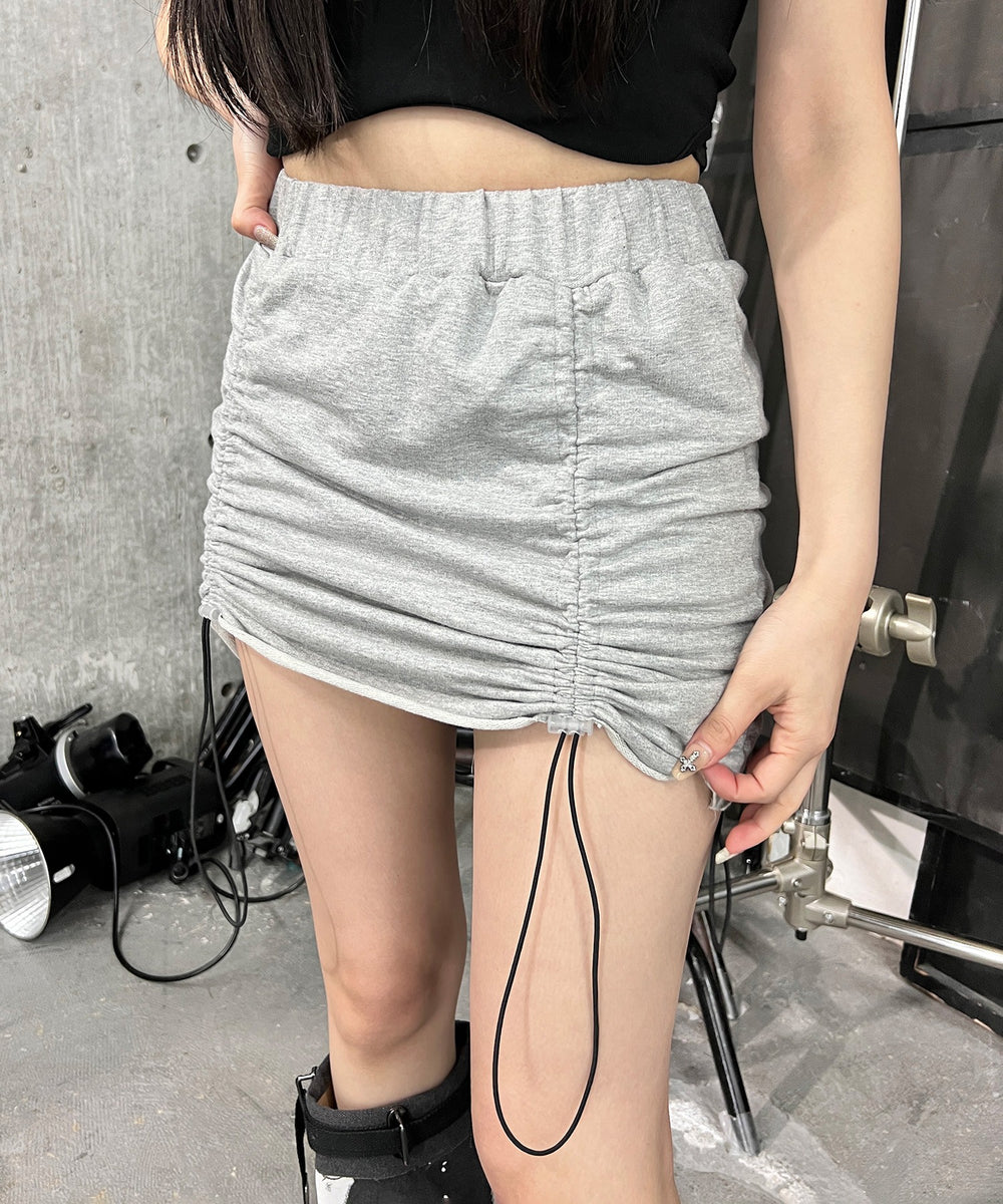 グレー モデル：154㎝ FREE着用