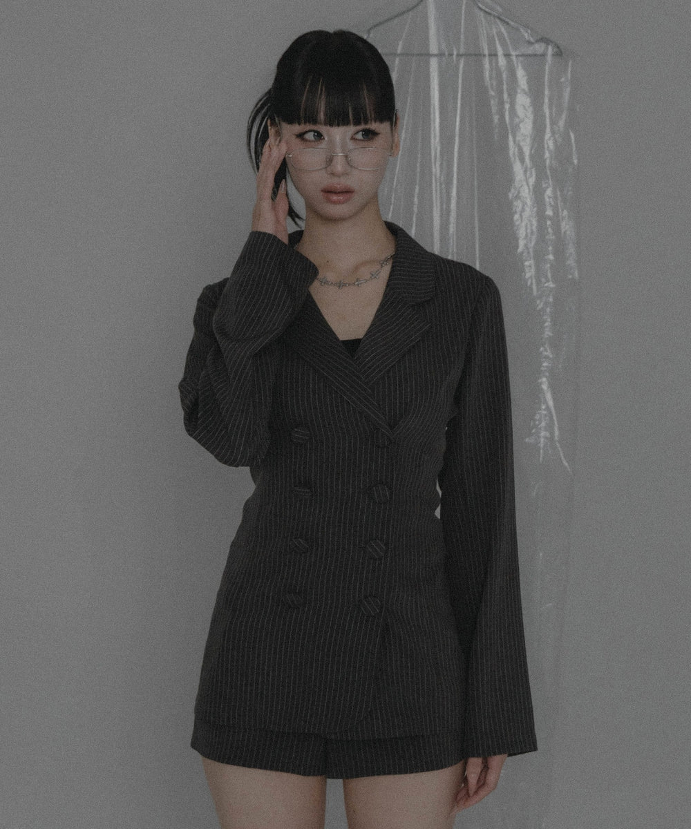 ブラックストライプ モデル：168㎝ F着用