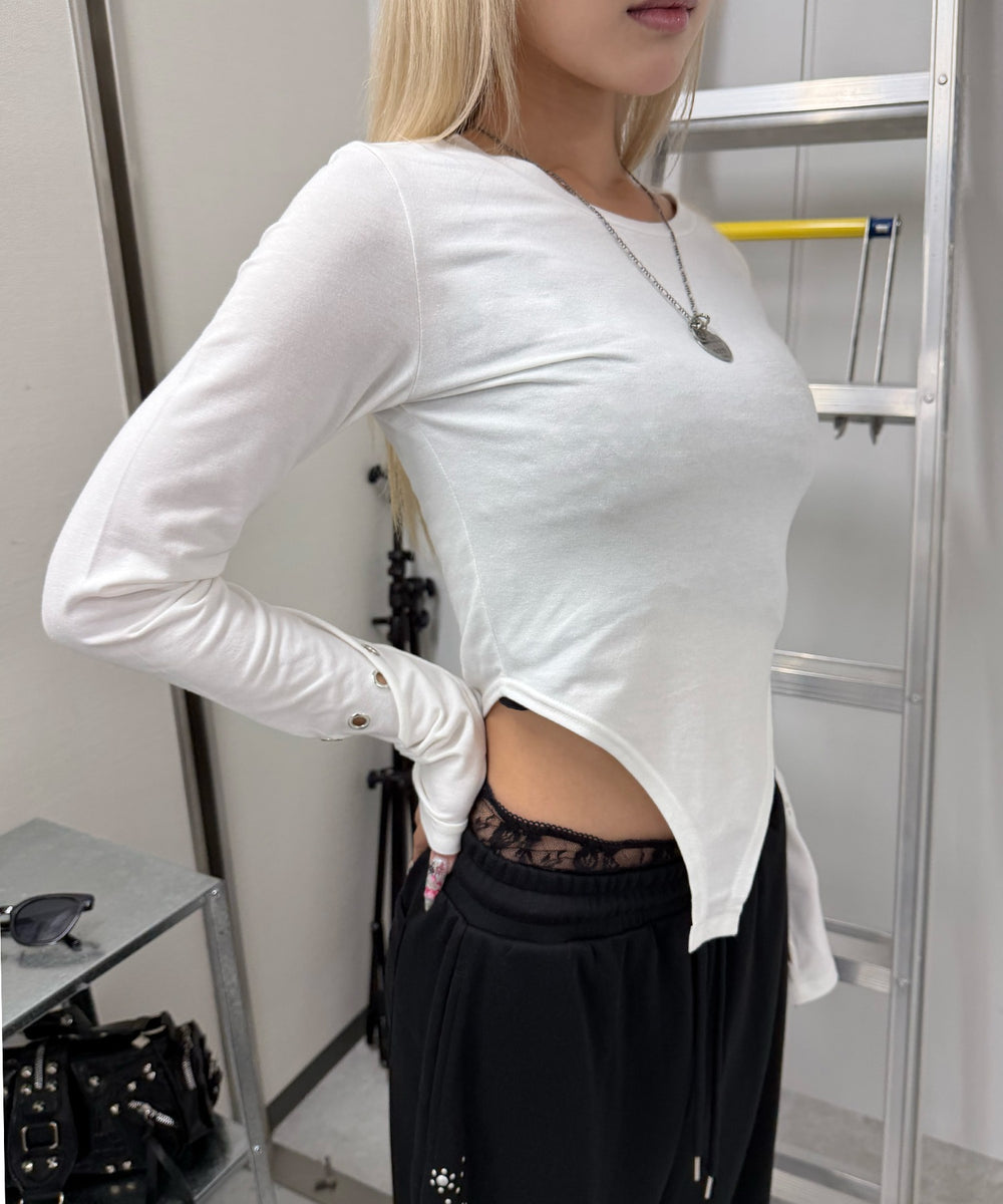 ホワイト モデル：160㎝ F着用