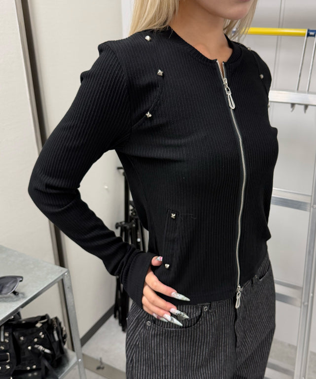 ブラック モデル：160㎝ F着用