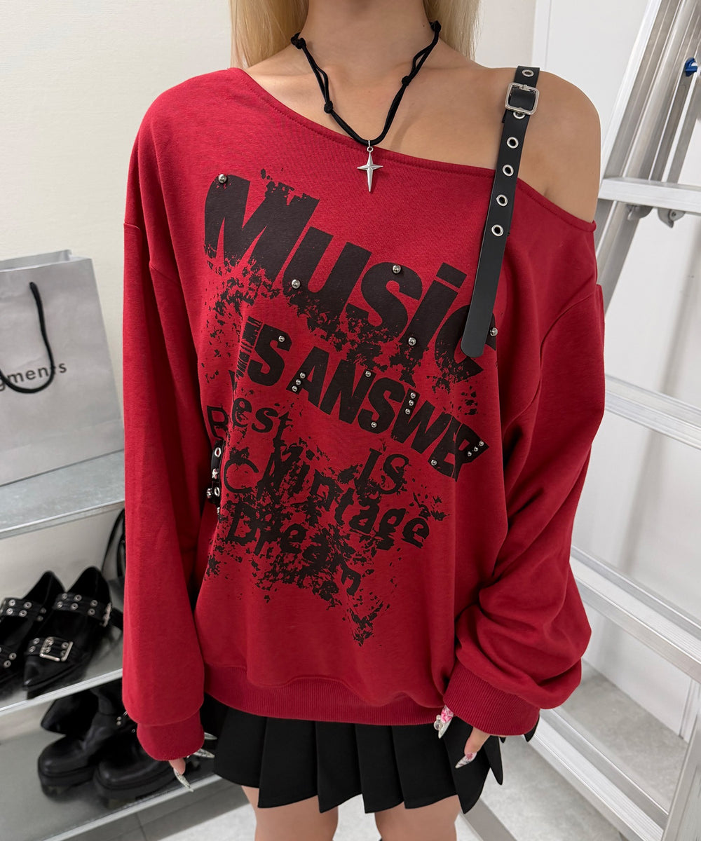 レッド モデル:160cm F着用