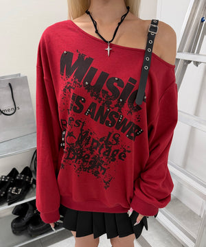 レッド モデル:160cm F着用