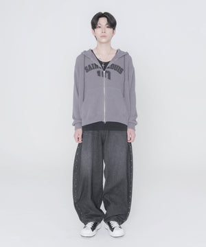 チャコール モデル:178cm F着用