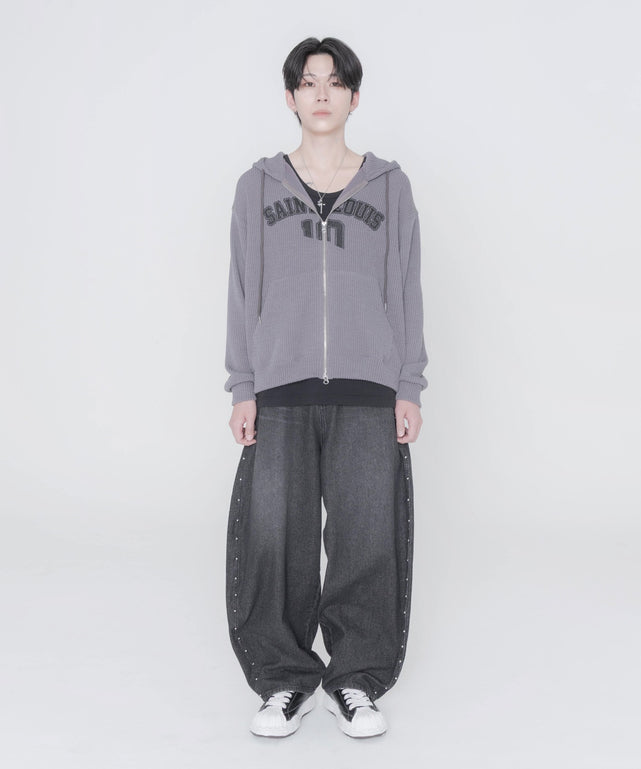 チャコール モデル:178cm F着用