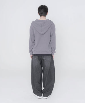 チャコール モデル:178cm F着用