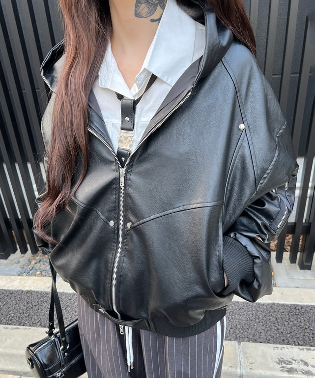 ブラック モデル：160㎝ L着用
