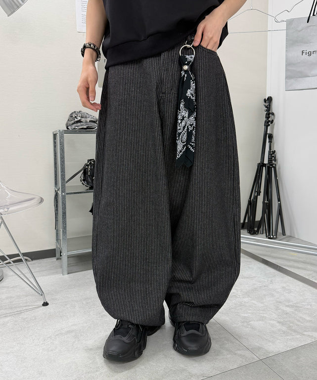 ストライプワークデニム/ブラック モデル:176cm L着用