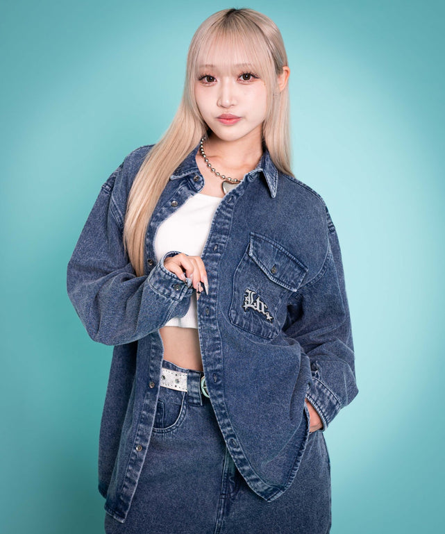 デニム中濃加工 モデル：160cm L着用