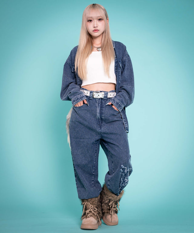 デニム中濃加工 モデル：160cm L着用