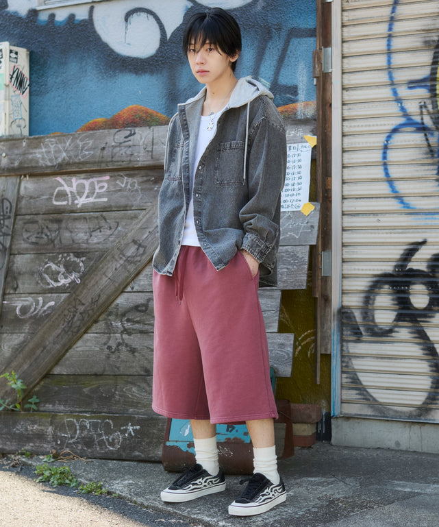 ピンク モデル：175cm L着用