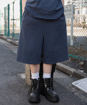 ネイビー　モデル：159cm M着用