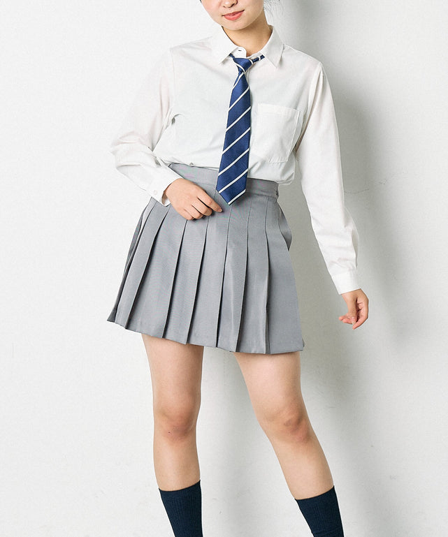 グレー モデル：160cm M着用