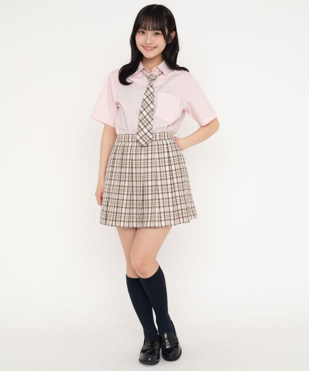 ピンク　モデル156cm:M着用