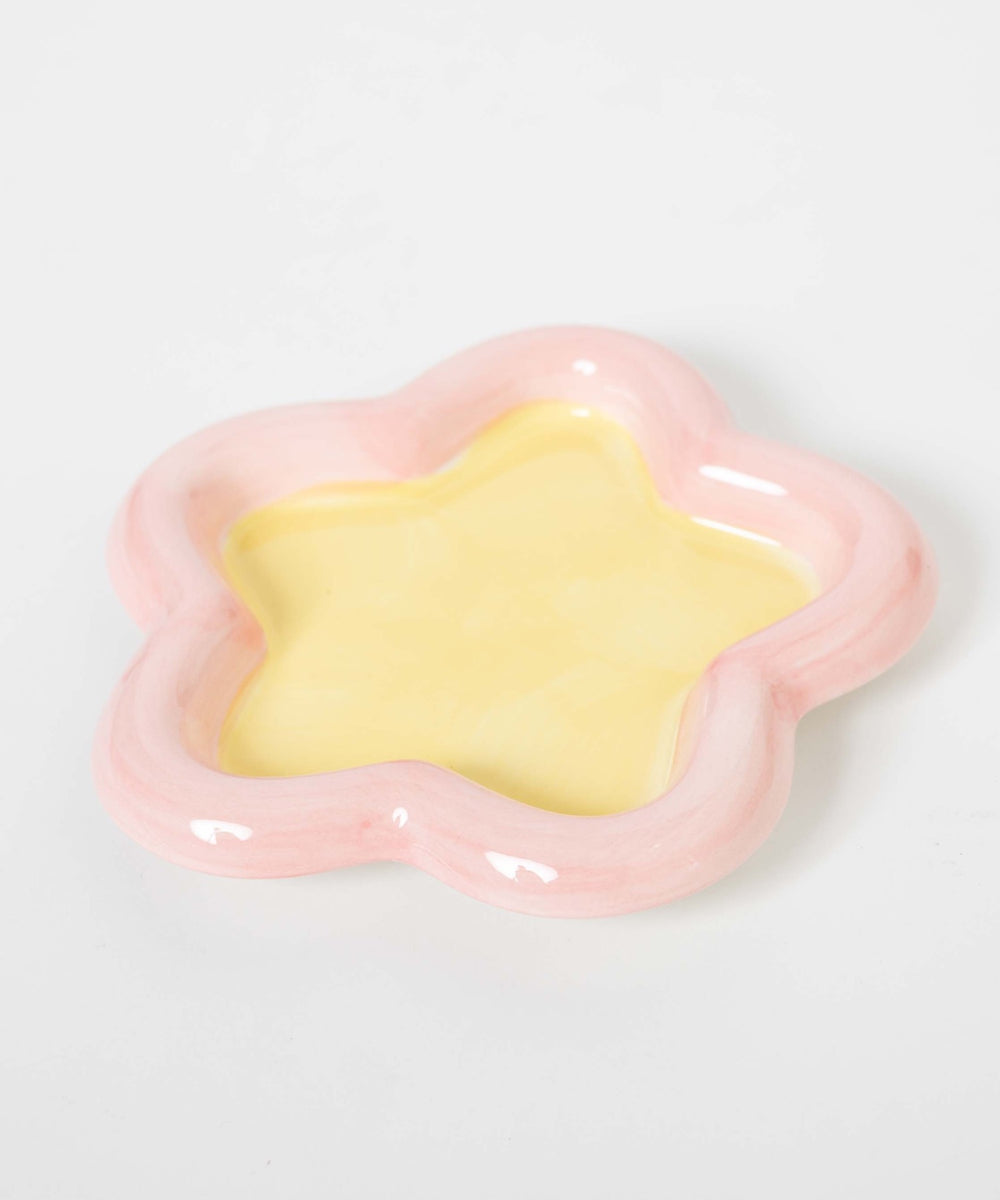 ピンク
