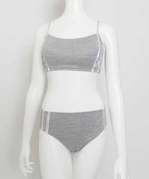 グレー