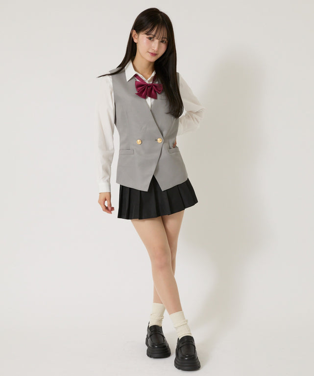 グレー モデル:158cm L着用