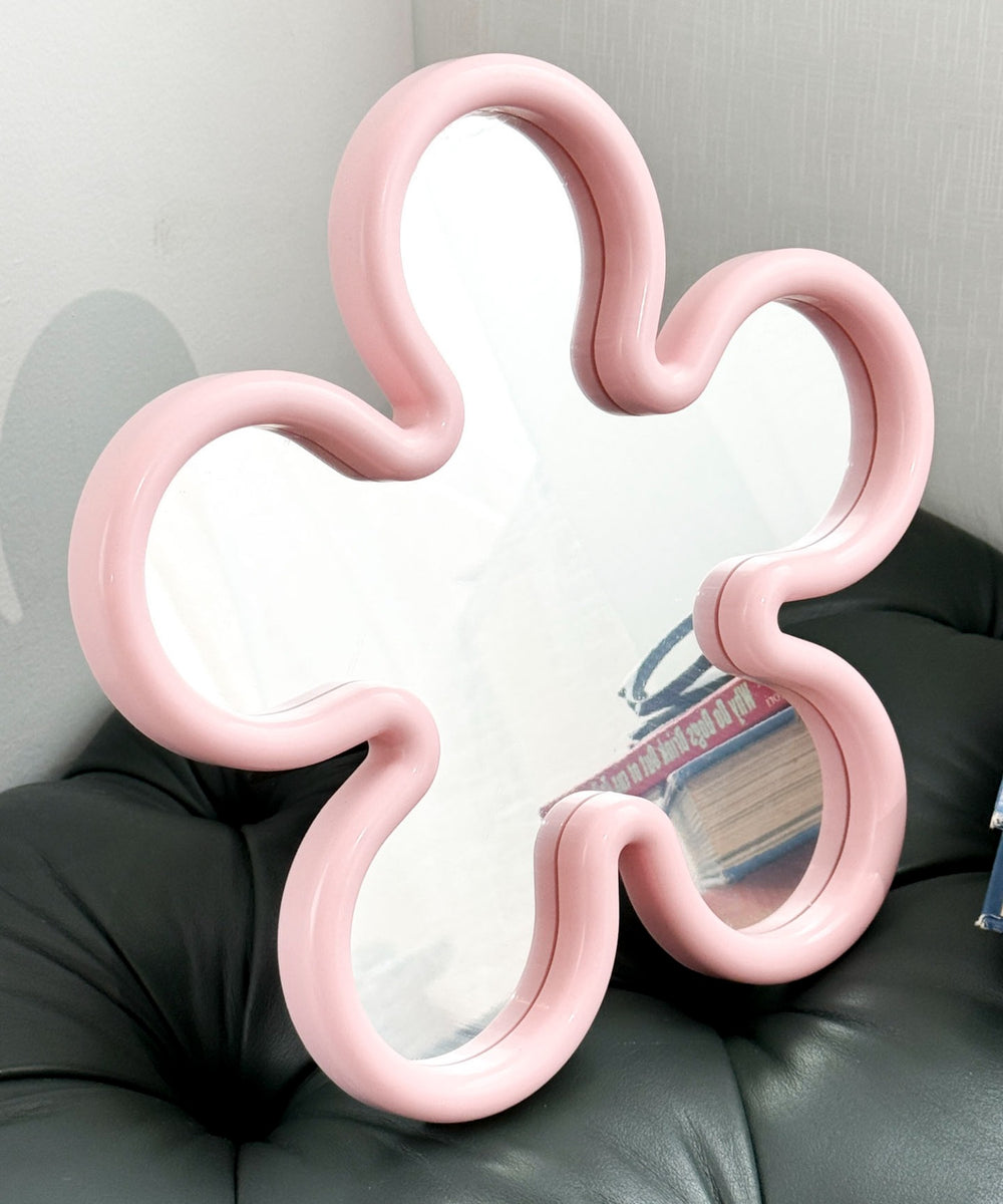 ピンク