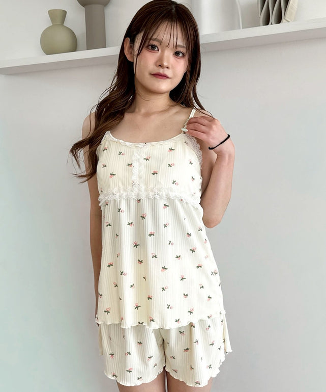 柄2：小花　モデル：160cm F着用