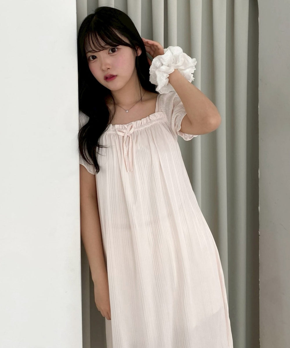 オフホワイト　モデル：155cm F着用