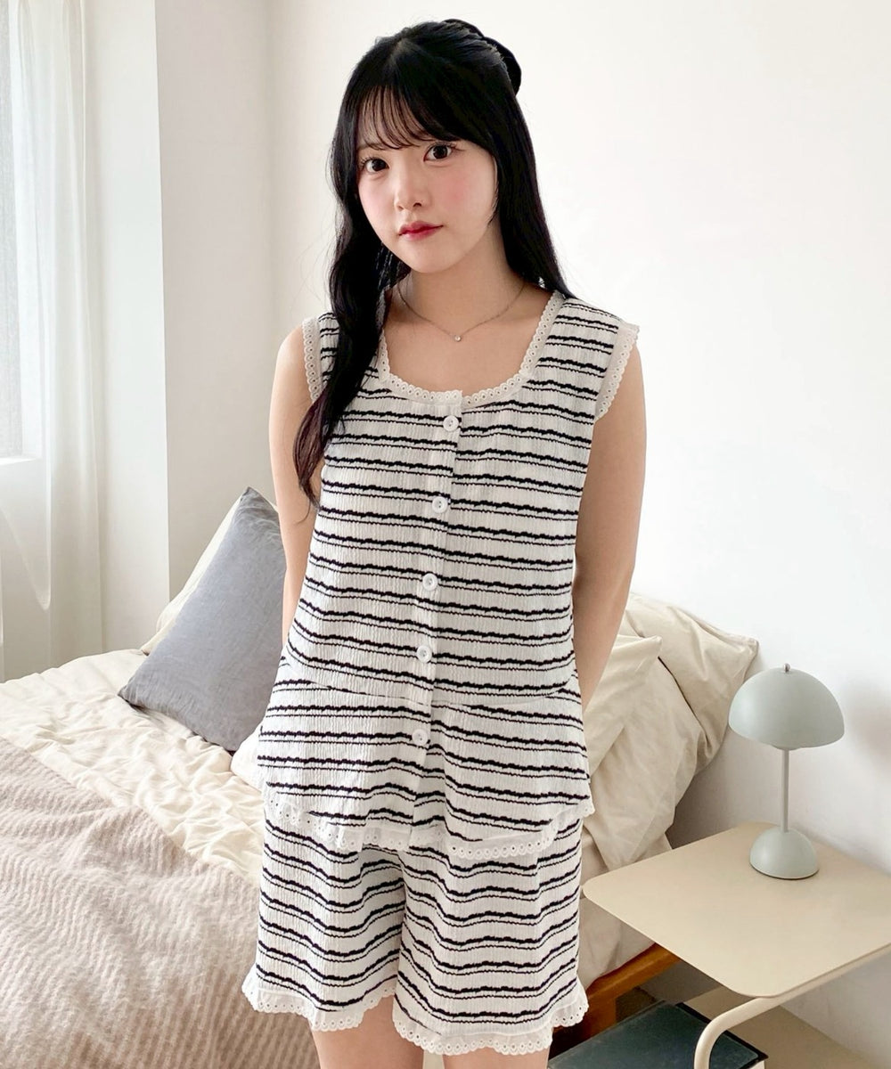 柄２　モデル：155cm F着用