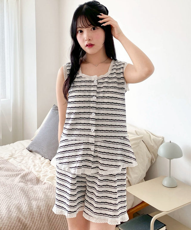 柄２　モデル：155cm F着用