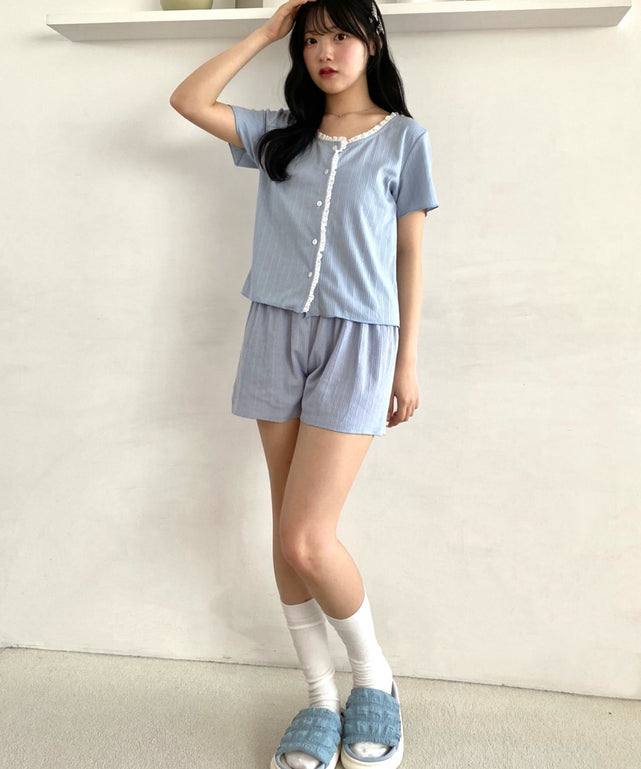 サックス　モデル：155cm F着用
