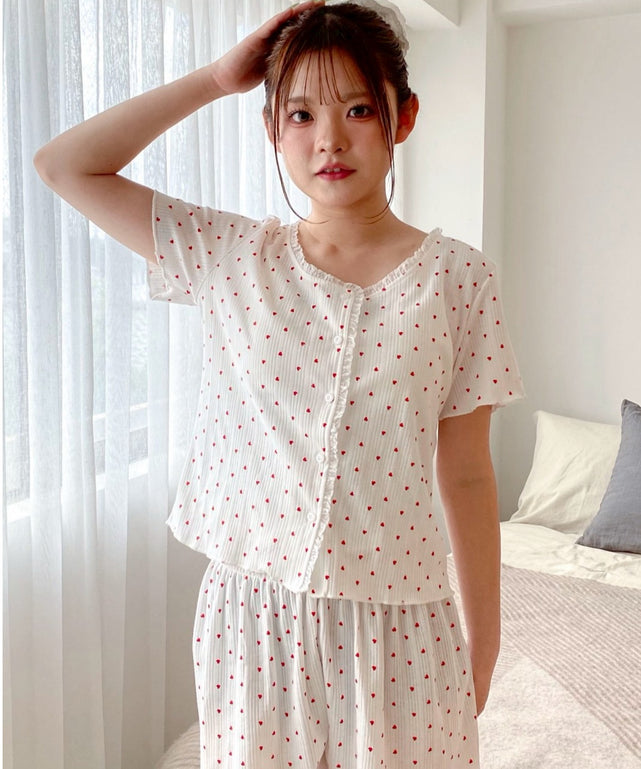 柄２：ハート　モデル：160cm F着用